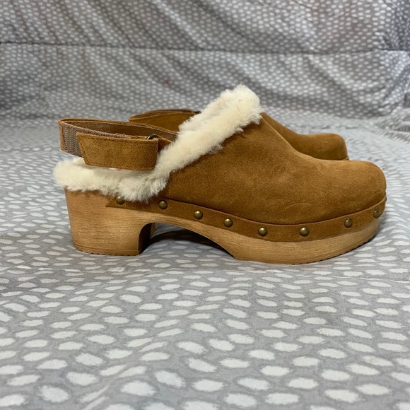 Caramel wooden clog boot slides w/gold application - Picture 3 of 6